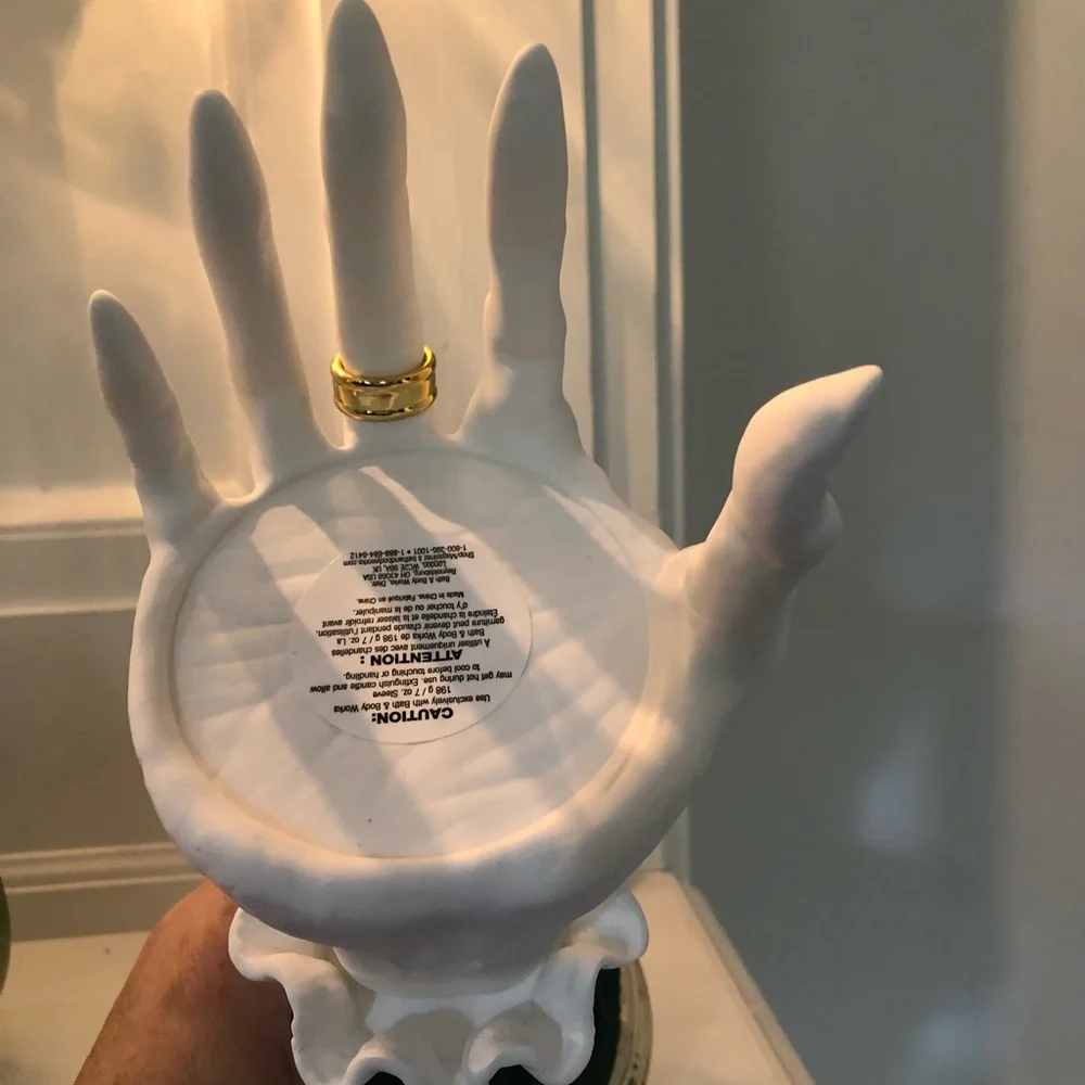 RETIRED BATH & BODYWORKS 2022 WITCHES PEDESTAL SINGLE CANDLEHOLDER - Picture 6 of 8